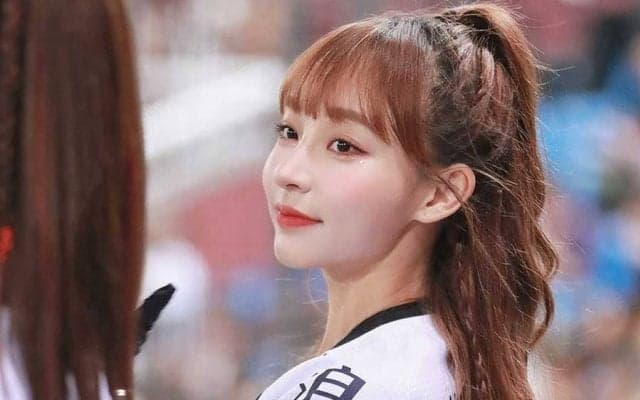 侍ジャパン戦に“世界的美女”降臨「え、いるのか」　ざわつく東京D「こりゃ強敵だわ」