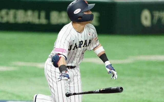 清宮幸太郎、“フェン直”2点三塁打　あと少しでHR…待望の侍J初打点、東京D大熱狂