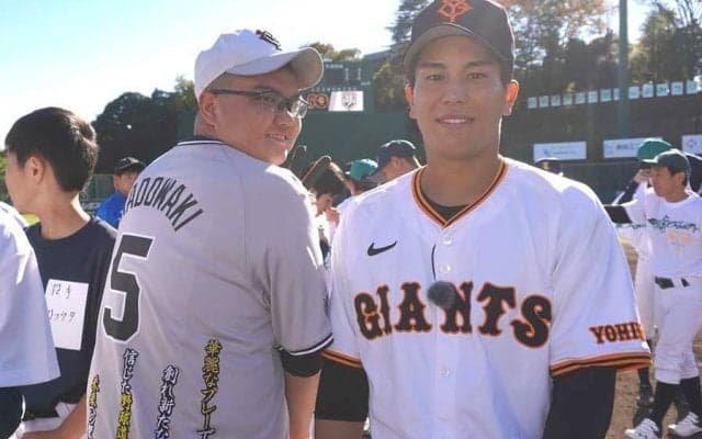 巨人23歳が再会に感謝「笑ったのは久しぶり」　2年ぶりの時間…生まれた“思い出”