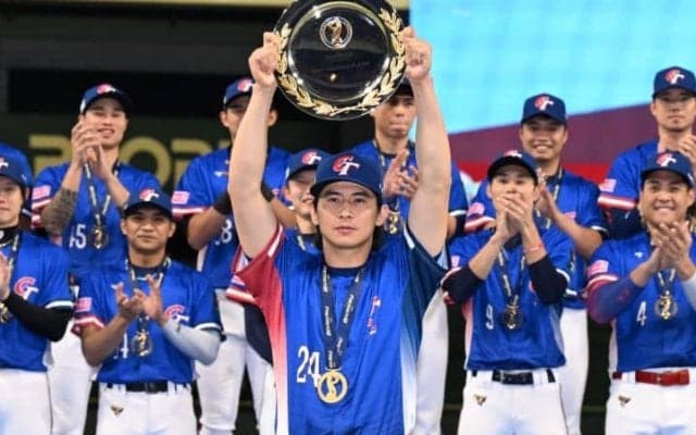 「この夜を忘れることはない」台湾のプレミア12初優勝に現地も熱狂　台中市長は日本を称える投稿も「最高の盟友です」【プレミア12】