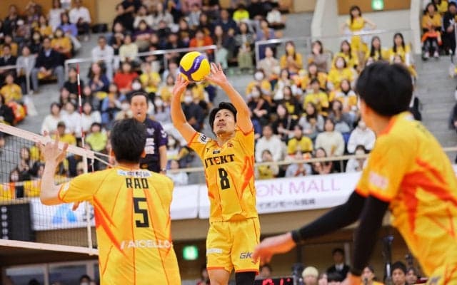 SVリーグ男子　STINGS愛知とサントリーが星を分け合う