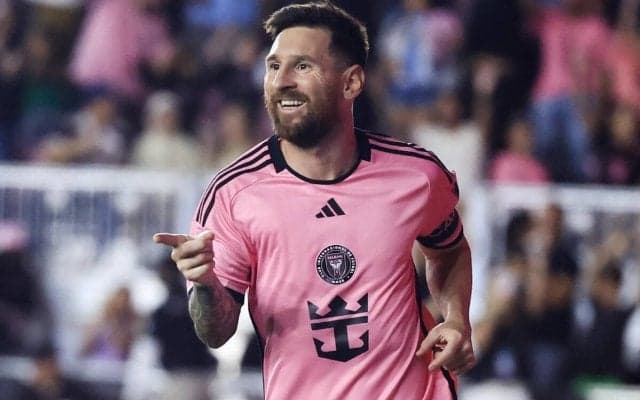 インテル・マイアミが契約あと1年のメッシに延長オファーを計画　今年は出場22試合も32ゴールに関与