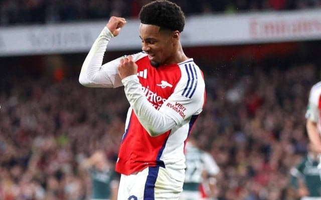 アーセナルが新たな逸材ヌワネリとの新契約に取りかかる　今季のここまで9試合で4ゴールの17歳