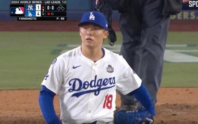 どんな顔だよ！ 山本由伸の“想定外の変化”に「ドン引き」 審判がフリーズ… エグすぎる“魔球”が話題に「めっちゃ面白いw」