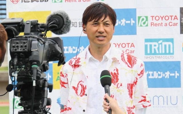 激動の1年を締めくくる最終決戦はJリーグ参入が懸かる入替戦2試合…JFL高知の吉本岳史監督「肉弾戦を覚悟」「互いに精神を削り合う生きるか死ぬかの試合」