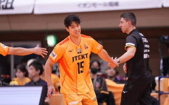 【バレー】STINGS愛知・宮浦健人「藤原は奮闘していたが僕、デファルコは戦えていないと思った」 SV男子