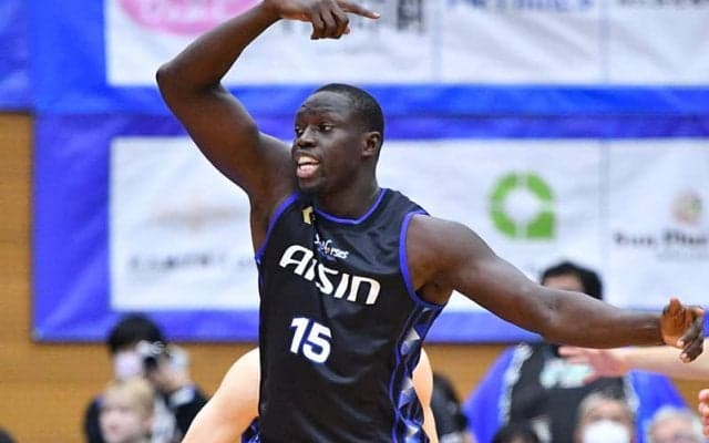 佐賀が帰化選手のモッチラミンを獲得…八村世代の元留学生、今季は三河加入も契約解除