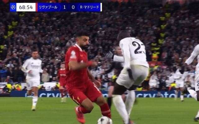 メッシみたい！ サラーの“異次元ドリブル”にファン熱狂「今が全盛期」「最高すぎる」マドリードDFを手玉に取ってPK奪取