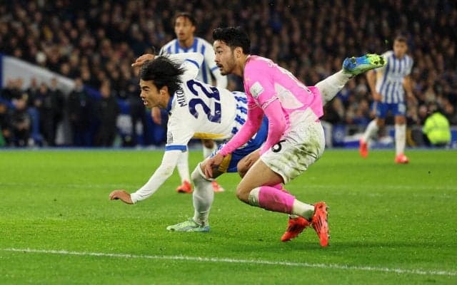 「素晴らしいヘッダー」　2戦連発の三笘薫にブライトン地元メディアもチーム最高点！ 「見ていて気持ちがいい」