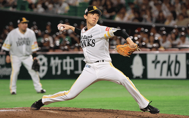 鷹先発陣はなぜ改善された？　3.63→2.50に劇的変化…背景にある昨年との鮮明な違い