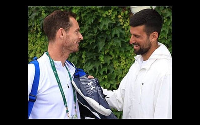 マレーがジョコをさっそく指導？