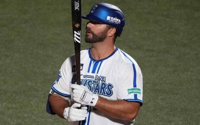 横浜が手放した「伝説の漢」　1軍6試合でも刻んだ衝撃、「セにもDHがあれば…」溢れる嘆き