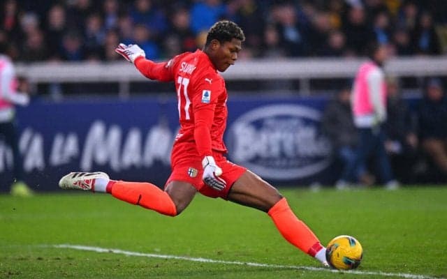 鈴木彩艶が3度の好守で勝利に貢献、パルマが5連勝中の好調ラツィオ撃破【セリエA】