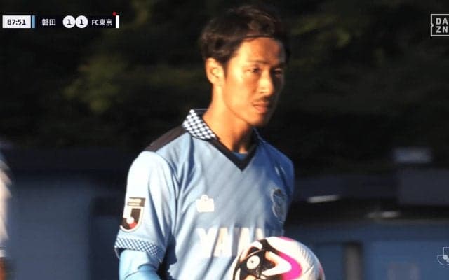 「泣かせやがる…」“残留懸けたPK”で感動の嵐「粋だな」「ドラマや」磐田エースが得点王争いを犠牲に→引退発表のレジェンドに託した瞬間