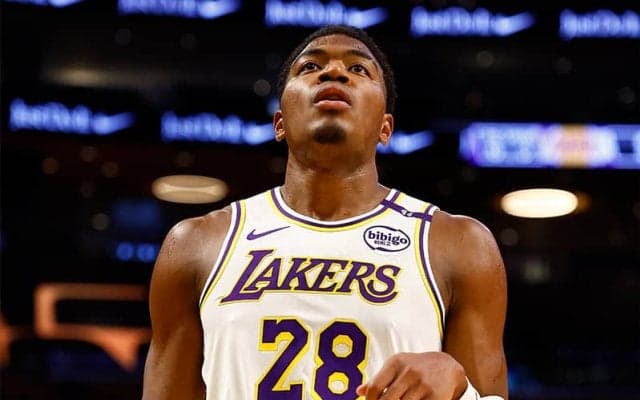 八村塁が最長40分出場で勝利に貢献…レイカーズ残り2秒であわや逆転負けも“相手ベンチ”に救われる