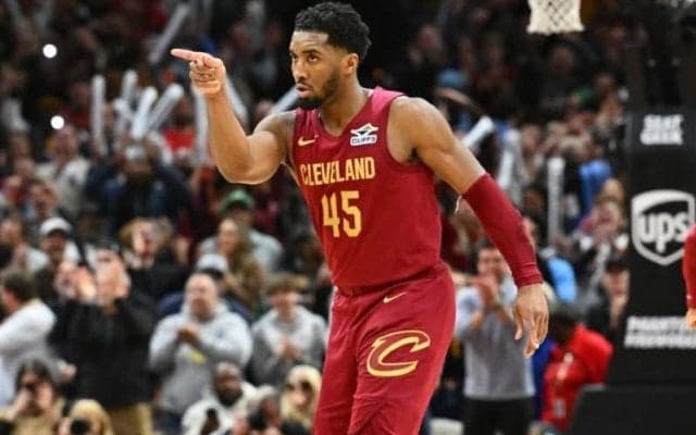 キャブスがイースタン頂上決戦でリベンジ成功…ドノバン・ミッチェル最多35得点