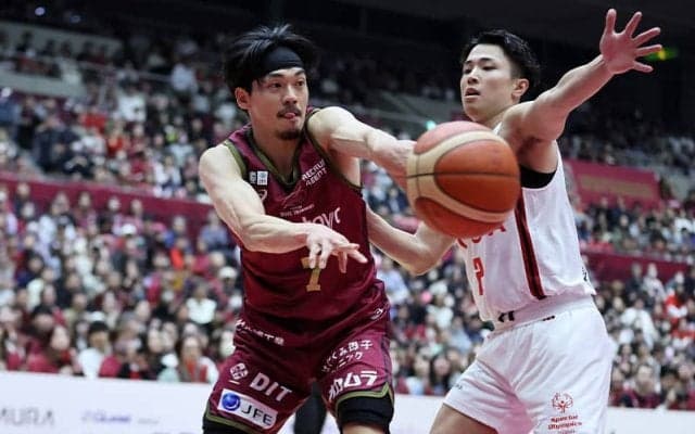 B1川崎の篠山竜青が“痛い”珍プレー…富樫勇樹も反応「さすがにそれは面白すぎる」