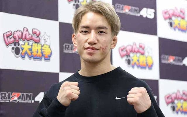 【UFC】朝倉海、海外ファンからの人気が急上昇　格闘技女子インフルエンサーに“カンチョー”を伝授「こんなに面白い人だったなんて……」