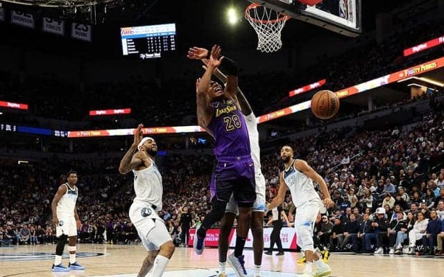 八村塁が華麗なダンク含む10得点…レイカーズはウルブズに完敗し今季9敗目