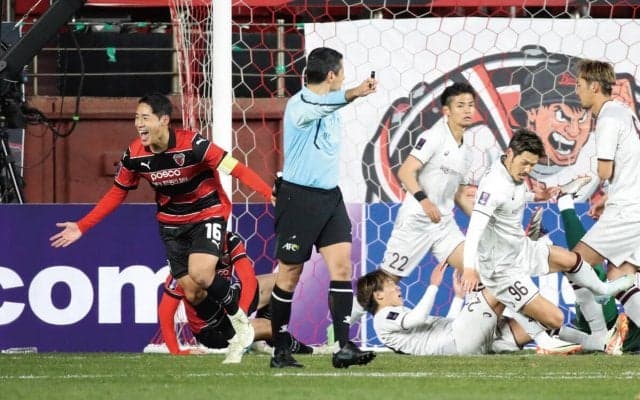 J1優勝争いの佳境で韓国遠征…神戸は大幅ターンオーバーで浦項と互角も3-1負け　リーグステージ首位から陥落【ACLE2024-25】　