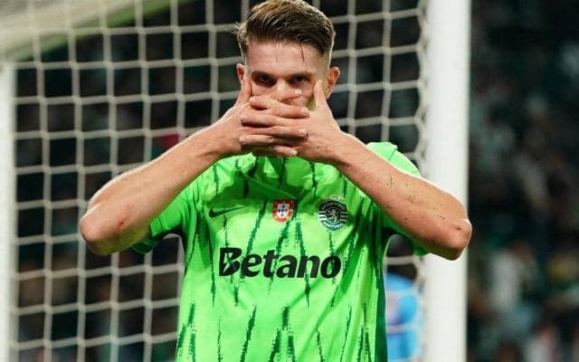 マンチェスターでストライカー争いか？ 今季21試合24ゴールのスウェーデン代表FWを狙う