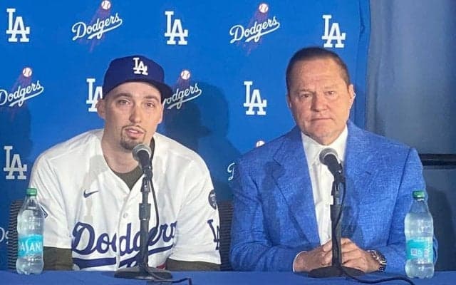 今オフ1か月で早くも365億円…大物代理人の反省　繰り返さぬ190億円逃した“悪夢”