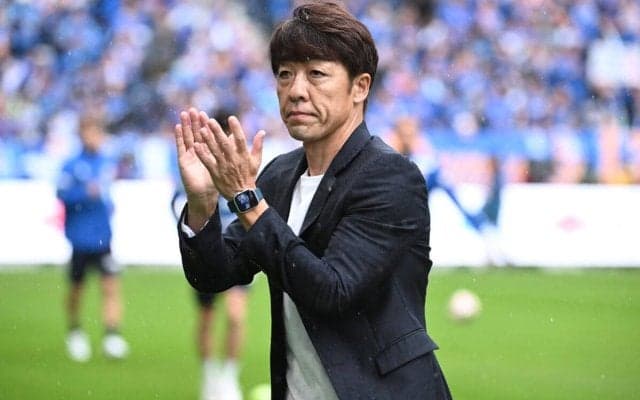 長崎が下平隆宏監督の続投決定！　急きょ指揮も3位でJ1昇格PO進出　「味わった悔しさを糧に来年こそは…」