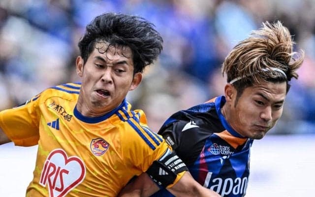 【ベガルタ仙台と長崎との大一番を分けた2つの強さ(1)】郷家友太が「相手も困るんじゃないか」と自信を持つ左右非対称の攻撃。互いをリスペクトしながら、時間をかけて磨き上げたもの