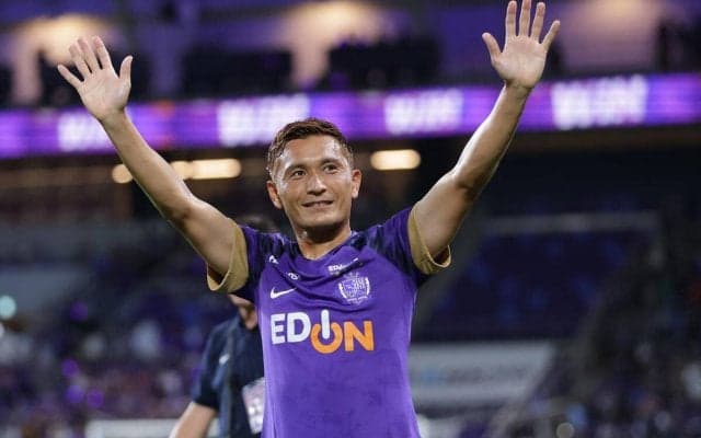 青山敏弘がホームラストマッチで惜別の同点弾！強さ見せつけた広島が4得点で東方を下す【ACL2】