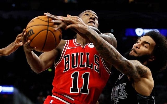 MJ＆ピッペン以来31年ぶりの快挙…ブルズのドスンム＆ギディーが2試合連続“トリプルダブルリレー”