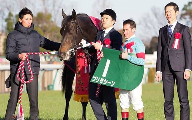 兄弟も高額馬揃いの超良血3億円馬 中3週で変わり身見せC.ルメール騎手を背に初勝利なるか