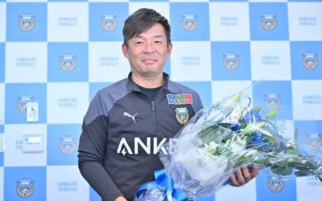 川崎・鬼木監督がラストマッチでの「最後の最後まで自分たちらしく」の攻撃サッカー誓った！ 自分のために、そして、サポーターや選手、スタッフや番記者までも思いを秘めた福岡戦