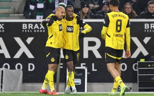 バイノー=ギテンスの公式戦4戦連発弾もドルトムント、板倉滉フル出場のボルシアMGにドロー【ブンデスリーガ】