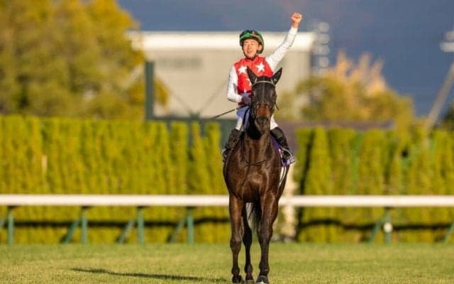 【阪神JF】岩田望「やっとG1を勝つことが出来た」アルマヴェローチェがV