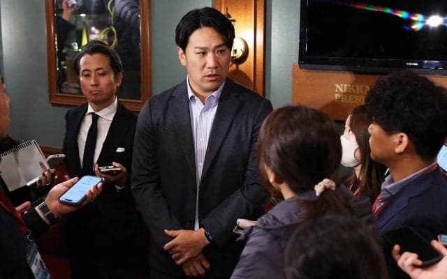 田中将大の楽天退団はなぜ起きた？　元球団フロント・小林至が解説「お金の問題ではなく......」