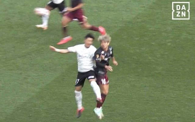 「半端ないって！」大迫勇也の“神業ヘディング”に驚愕の声「さすがの高さ」「これぞ質的優位性」決定的パスで神戸を連覇に導いた瞬間