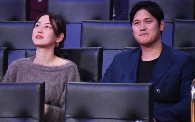 真美子夫人の横で大谷翔平が「楽しんでいる」　米メディアの視線釘付け「スターがいる」