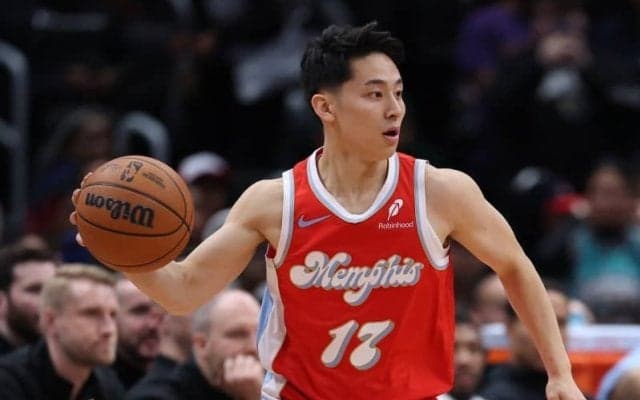 河村勇輝がステップバックスリー含む4得点…グリズリーズ3連勝で2位浮上