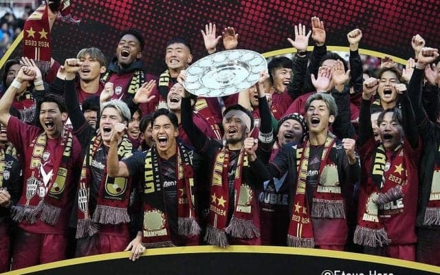 ｢移籍後の初ゴール｣｢2ケタ得点3人の活躍｣でJ1連覇＆今季2冠、｢キャプテン交代｣神戸が鹿島以来の3連覇へ【神戸vs湘南戦】激闘