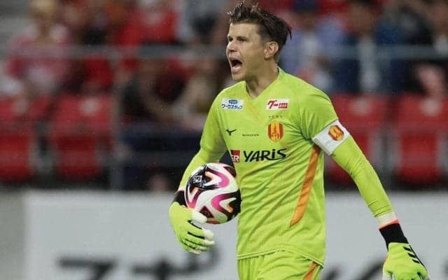 名古屋退団ランゲラックの古巣帰還は定位置争いから…メルボルン・V指揮官「既存のNo.1がとても好調」「待つしかないよ」