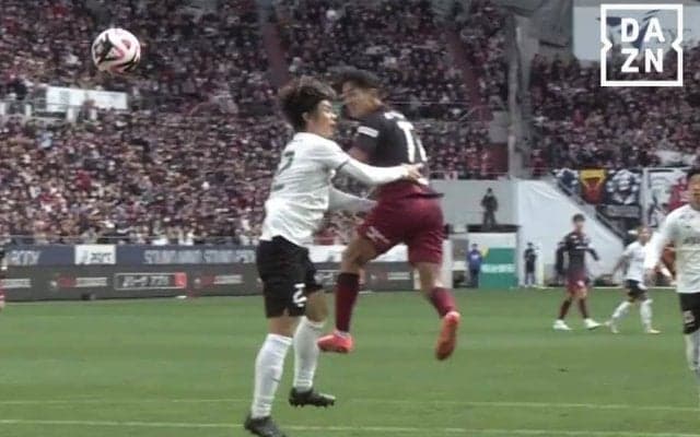 「首が強すぎる！」武藤嘉紀の“怪物級ヘディング”に驚愕の声！「首の筋力どうなってんの」「えぐいって」神戸をJ1連覇に導く豪快シーン