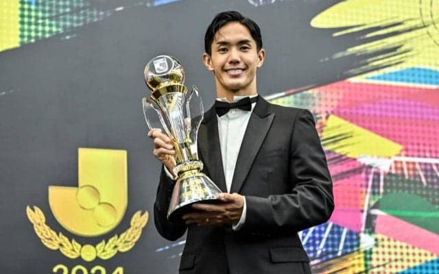 24年JリーグMVP受賞のFW武藤嘉紀が子どもに抱っこや肩車をできないプロフェッショナルな理由とは……「そういう犠牲があって成し遂げられた」