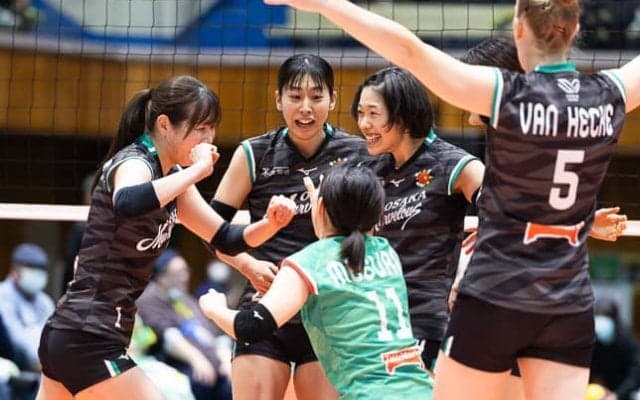 【バレー】三姉妹SVリーガー 大阪マーヴェラス・目黒優佳「三女との対戦はなんか変な感じでした(笑)」、志摩美古都「髙相みな実選手は私の目標。対戦はやっぱりなんか変な感じでした(笑)」SV女子