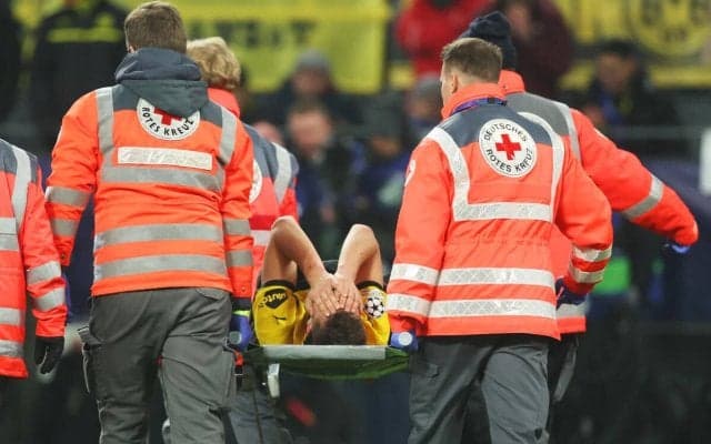 バルサ戦最終盤で負傷のシュロッターベックに長期離脱の可能性…