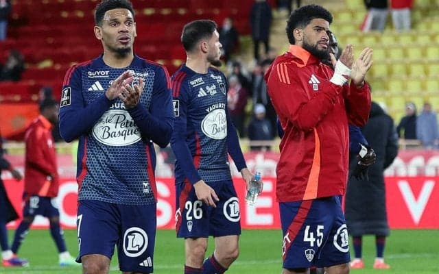 今季CLで大躍進ブレストが主力2選手と契約延長！　地元の小児科病棟訪問する素敵な動画に添えて…