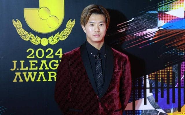 大卒1年目でベストイレブンの快挙。2025年は常勝軍団復活と日本代表入りを目指せ！/濃野公人（鹿島アントラーズ）【新しい景色へ導く期待の選手/vol.54】