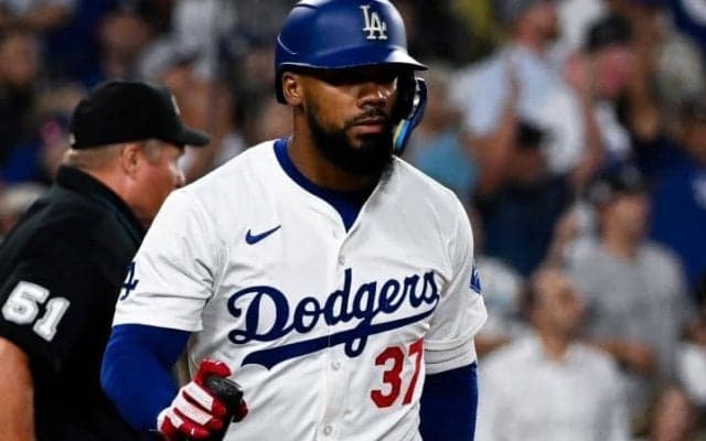 “相思相愛”なのに再契約交渉はなぜ難航　T・ヘルナンデスとド軍の間に生じる「溝」とは？「恨みを持たずに方向転換する」