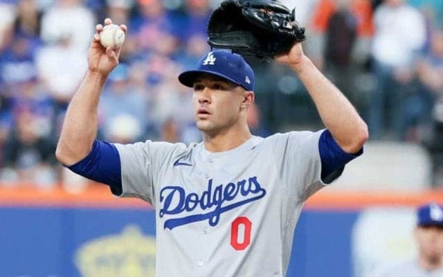 ド軍FA右腕見たさに大行列「すご！」　再契約は望み薄も…地元ファン「連れ戻せ」