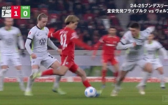 メッシかよ！ 堂安律が「キレキレすぎ」 相手3人を翻弄する“超絶ステップ”→意表を突く“逆足ショット”を放つ瞬間「ワクワクする」「絶好調やな」