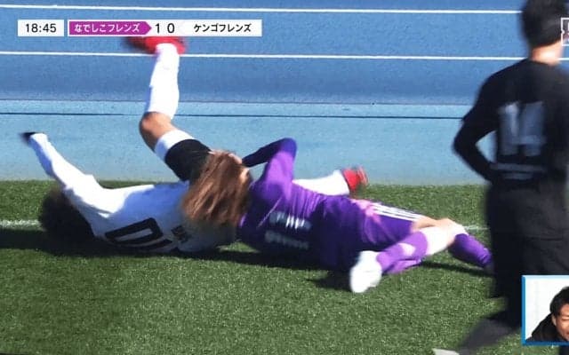 「無双w」吉田沙保里、サッカー場で芸人にバックドロップ炸裂！ 衝撃映像に「さすが霊長類最強女子」「レッドどころじゃないw」
